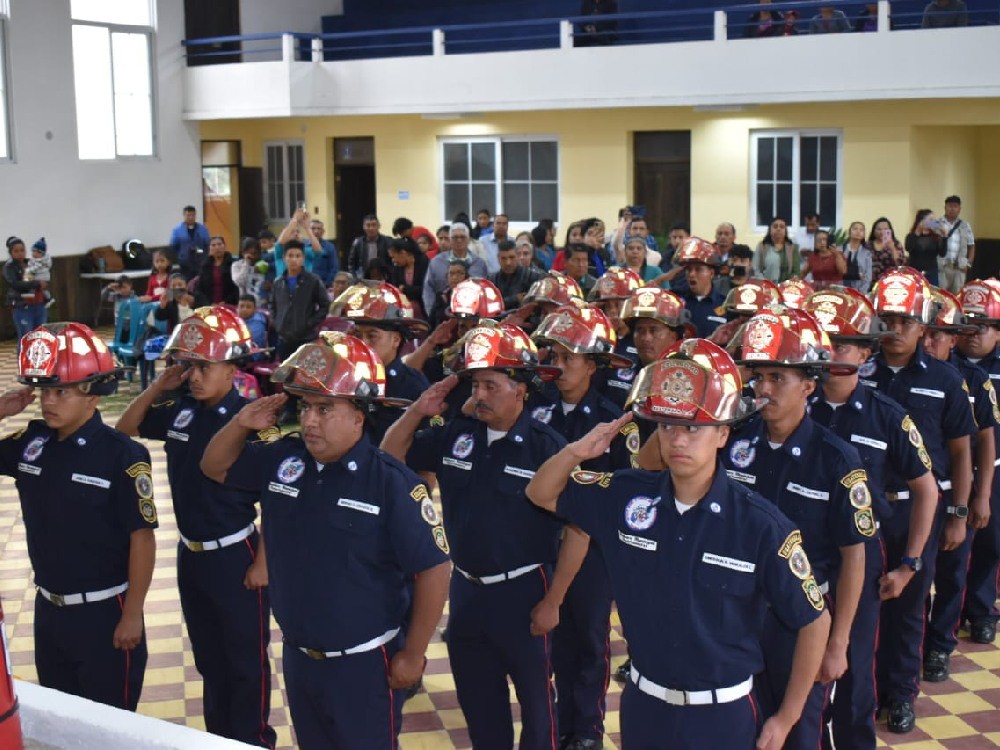 19 socorristas se suman a las filas de los Bomberos Municipales Departamentales 