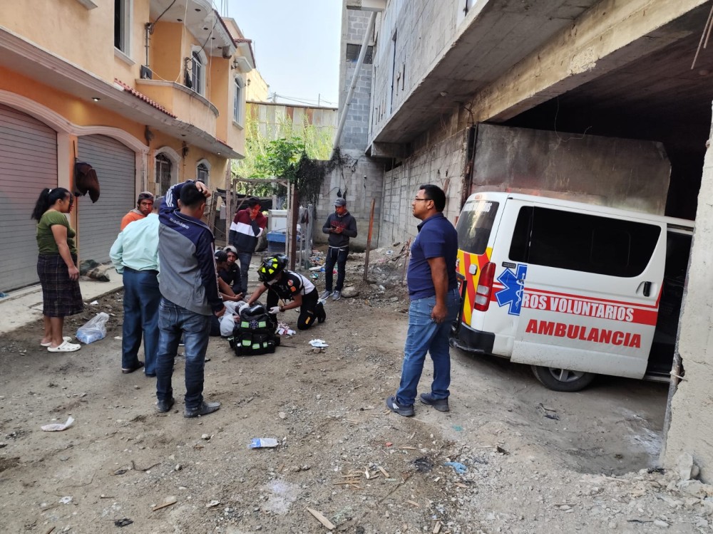 Albañil muere al caer de 30 metros de altura en una construcción