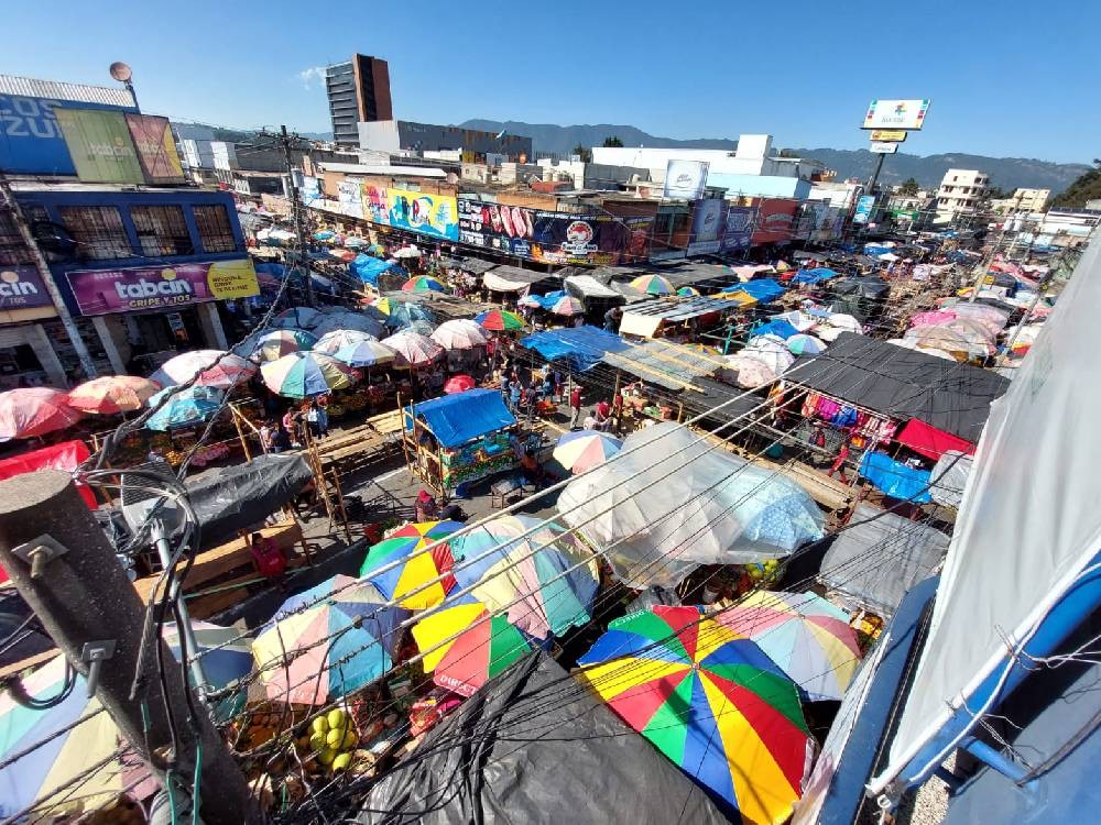 Anuncian cierre de calles por instalación de ventas navideñas 