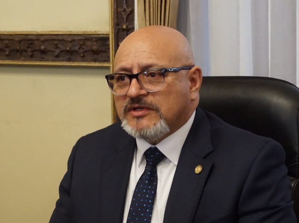 "Aquí es como el Xelajú, perdemos el primer partido y ya queremos hacer cambios", dice el gobernador sobre trabajo de PNC en Xela 
