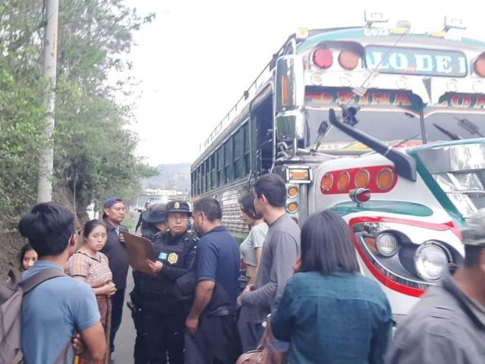 Asaltan camioneta que se dirigía a San Marcos