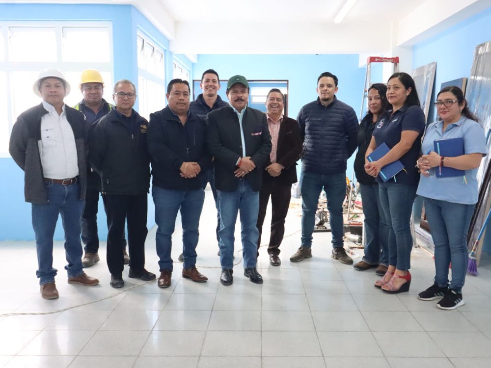 Autoridades supervisan fase final de ampliación del edificio EMAX en la zona 3 de Quetzaltenango