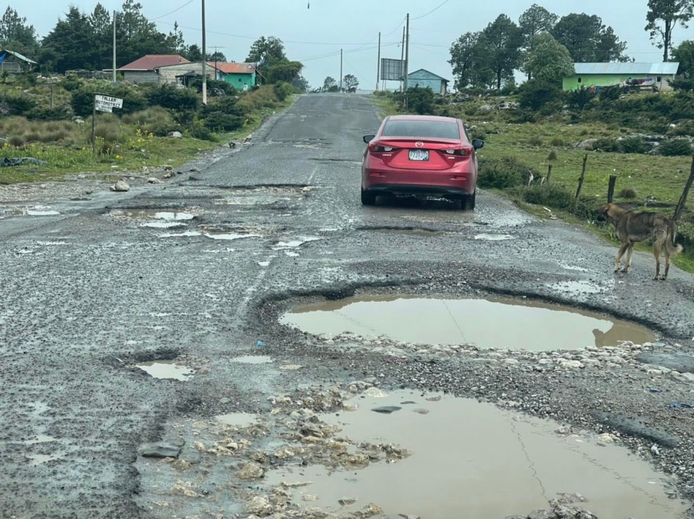 Carretera el norte de Huehuetenango, un dolor de cabeza para pilotos