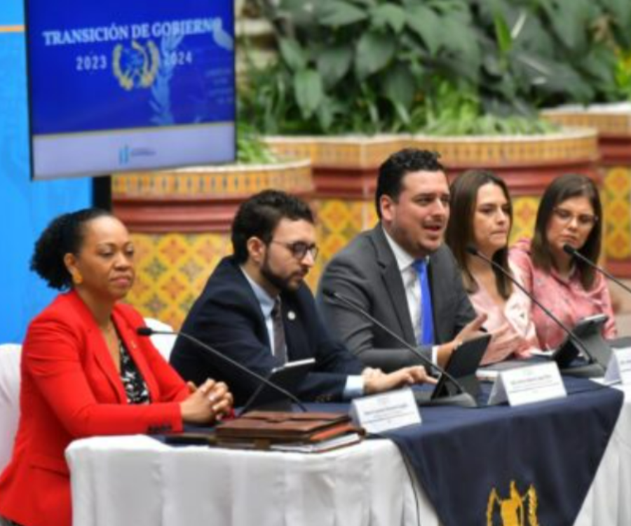 Comisión de Transición destaca compromiso con un proceso transparente