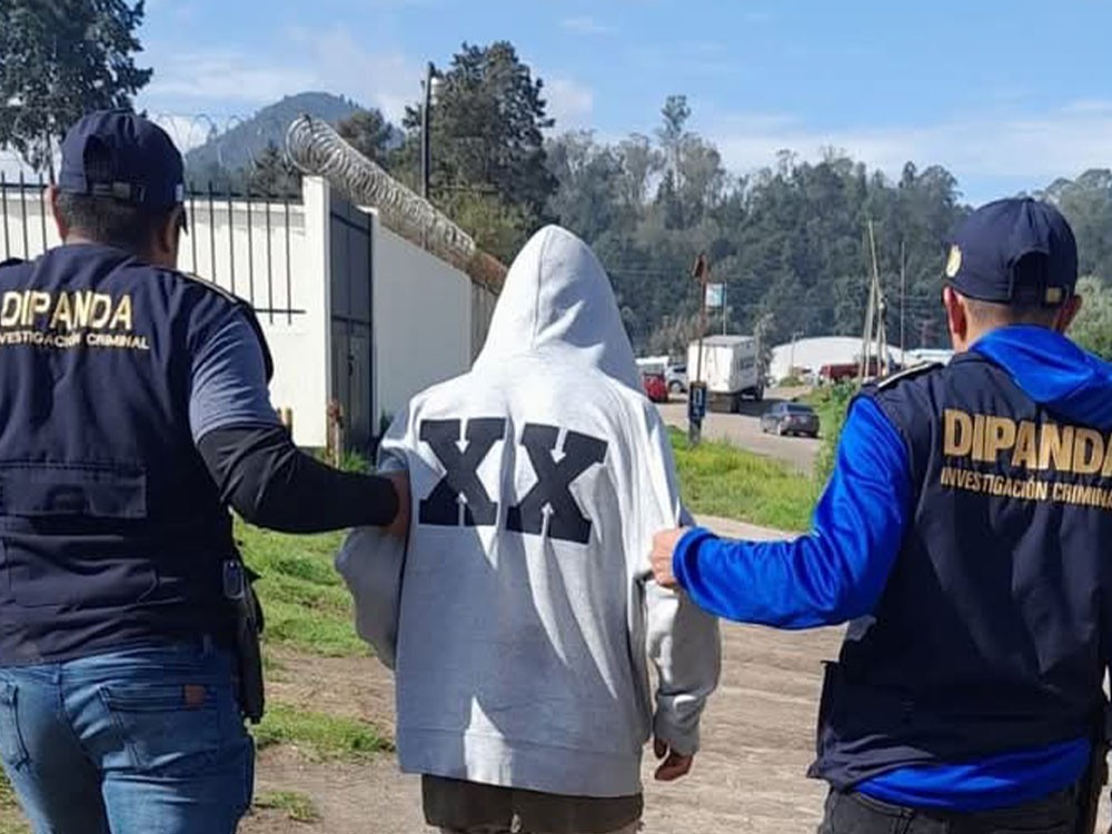 Detienen a menor por orden judicial vigente en Cantel