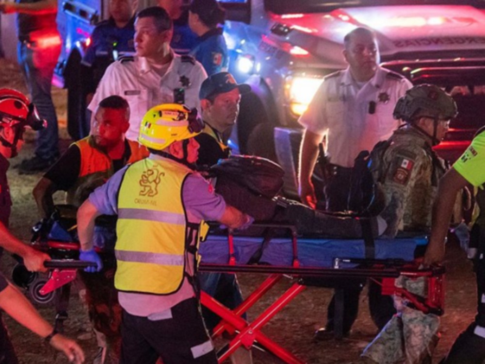 El colapso de un escenario en un mitin político en México deja al menos 9 muertos y decenas de heridos