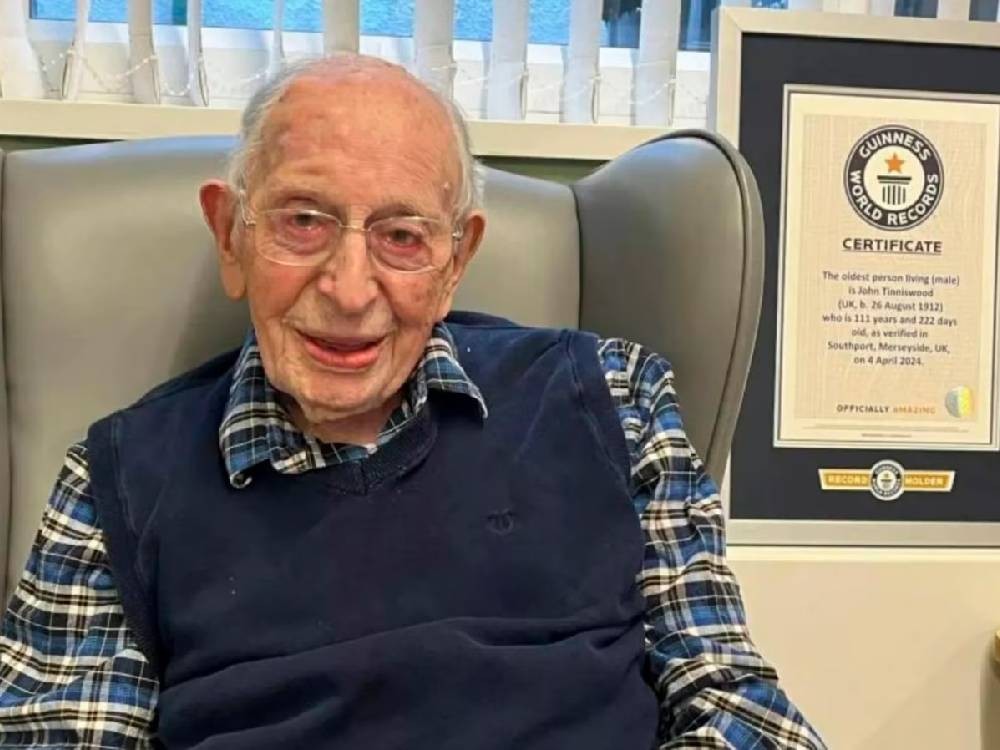 El hombre más viejo del mundo muere en Inglaterra a los 112 años