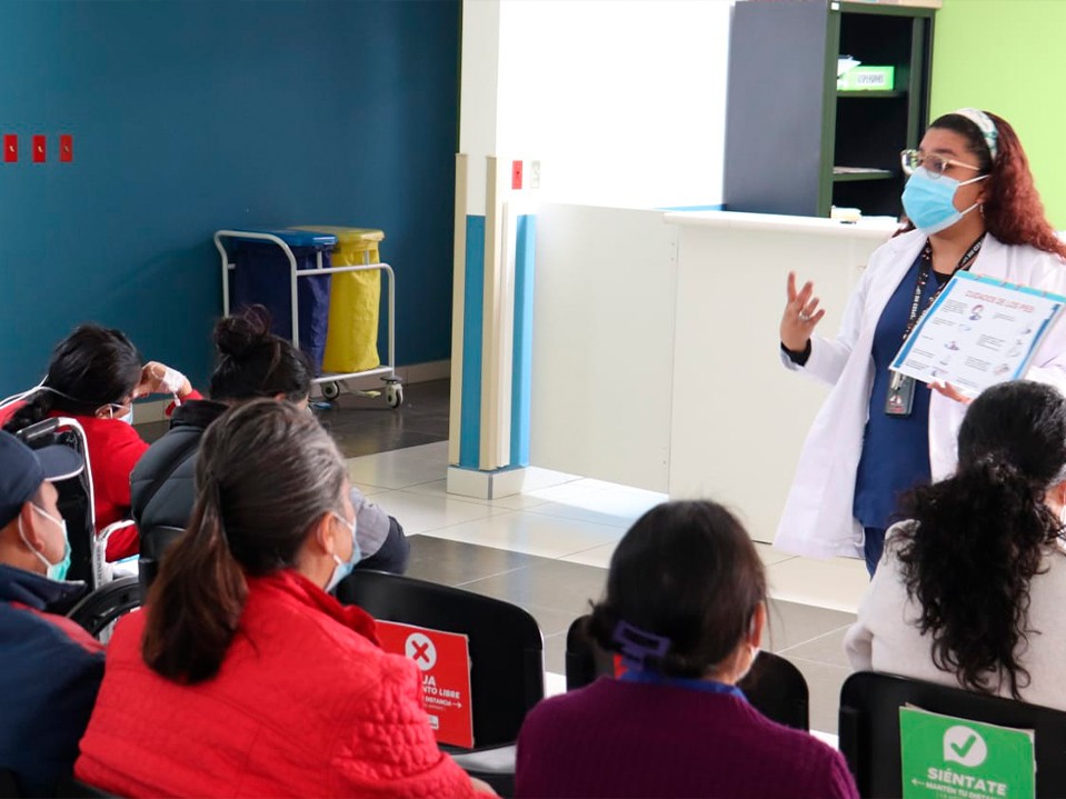 El IGSS de Quetzaltenango fomenta las 8 Reglas de Oro para la salud renal 