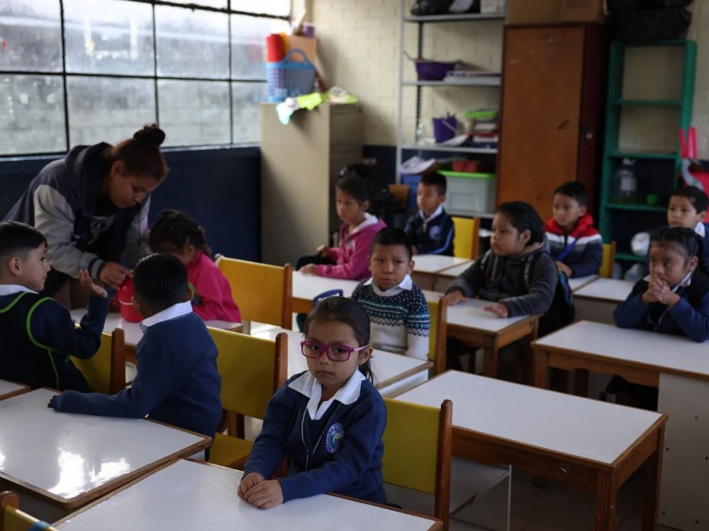 Mineduc mantiene suspensión de clases solo en las áreas de mayor afectación por lluvias