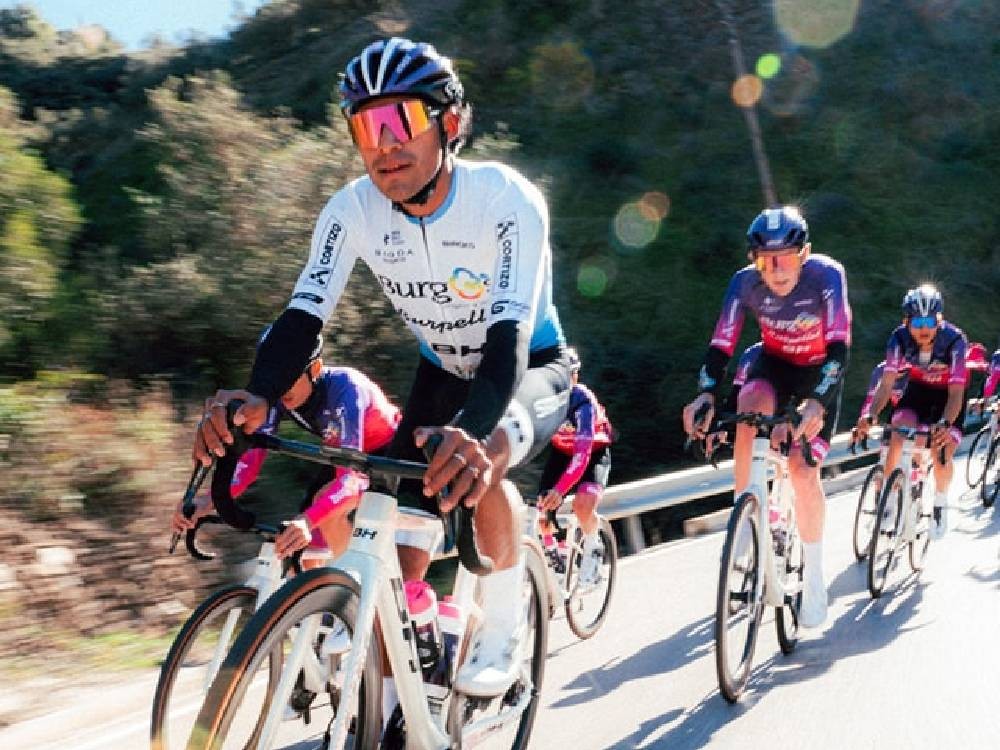 El nacional Sergio Chumil listo para debutar en la temporada de ciclismo en España