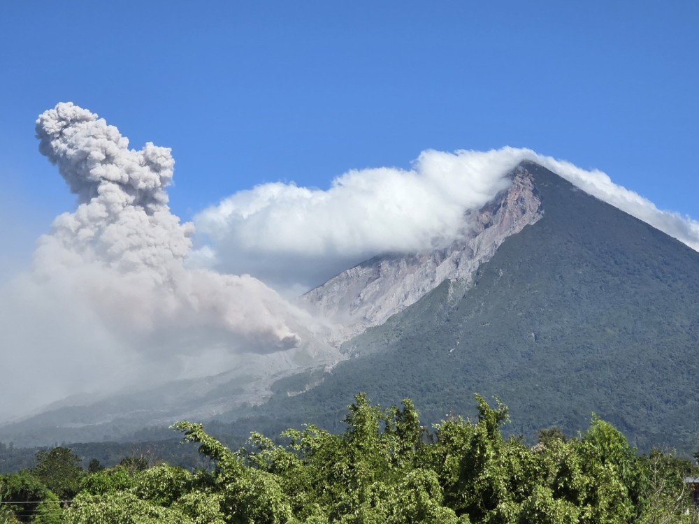 Emiten recomendaciones ante aumento de actividad volcánica y velocidad del viento