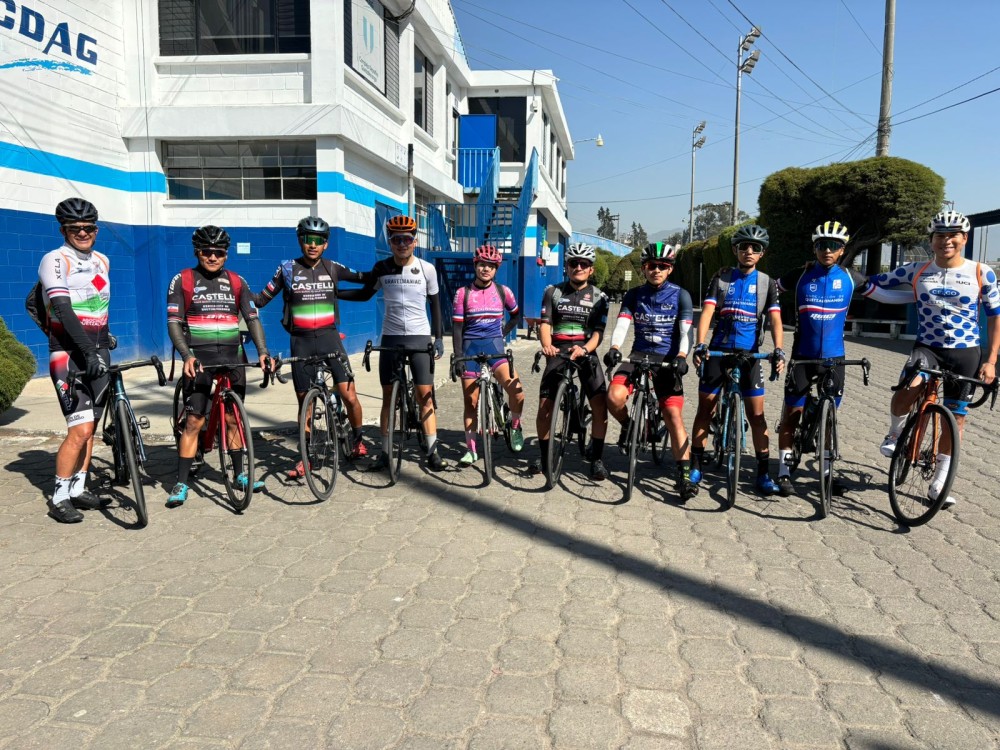 Equipo de ciclismo Cerámicas Catelli y Asociación de Quetzaltenango inician temporada