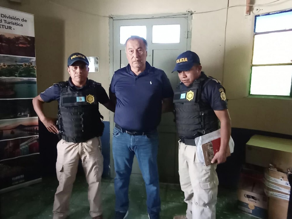 Exdiputado por Quetzaltenango es capturado por portación ilegal de arma de fuego 