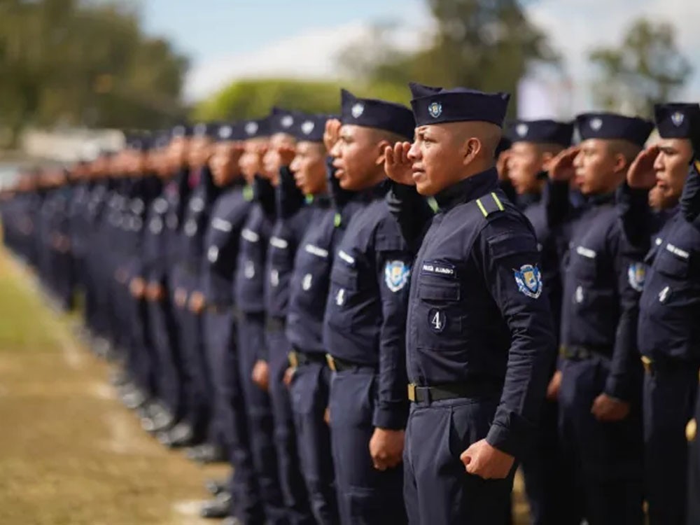 Extienden duración mínima de curso de formación para agentes de la Policía Nacional Civil 