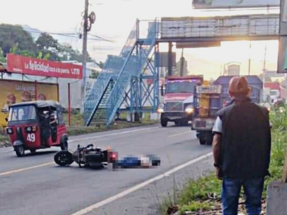 Fallece mujer motorista cuando iba camino a su trabajo