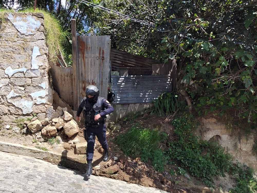 Hallan muerto a artista quetzalteco en una vivienda de la zona 1 de Xela