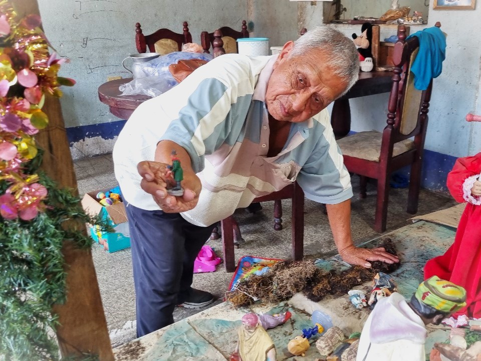 FOTOS: Don Diego Yac lleva más de 60 años de recrear el nacimiento de Jesús