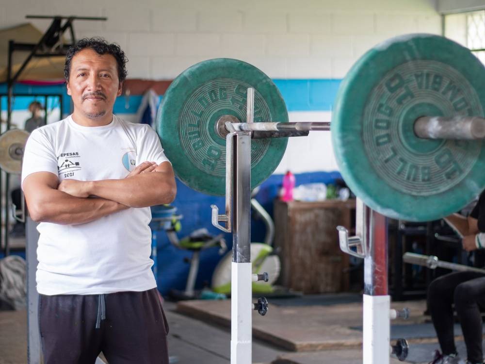 Franklin García: Forjador de Campeones en el Levantamiento de Pesas