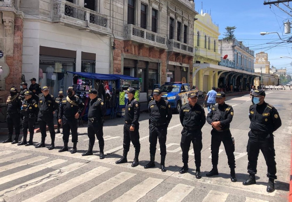 Fuerte despliegue policial en el Congreso a la espera de la elección del nuevo PDH