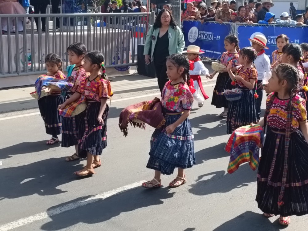 GALERÍA | Niños exaltan los 500 años de Quetzaltenango en el Desfile de Preprimaria 