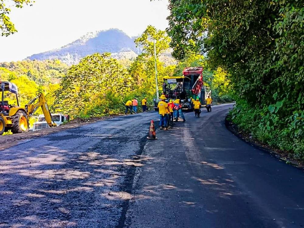 Gobierno anuncia proyectos de infraestructura vial para la región y otros departamentos