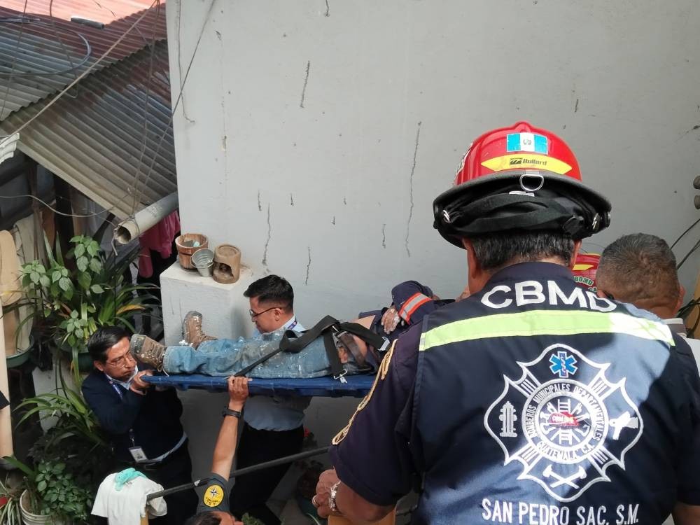 Hombre se electrocuta mientras realizaba trabajos