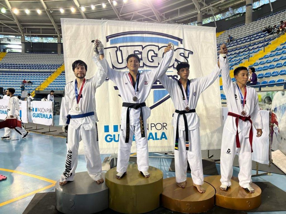 Huehuetecos participan en Juegos Nacionales de Taekwondo