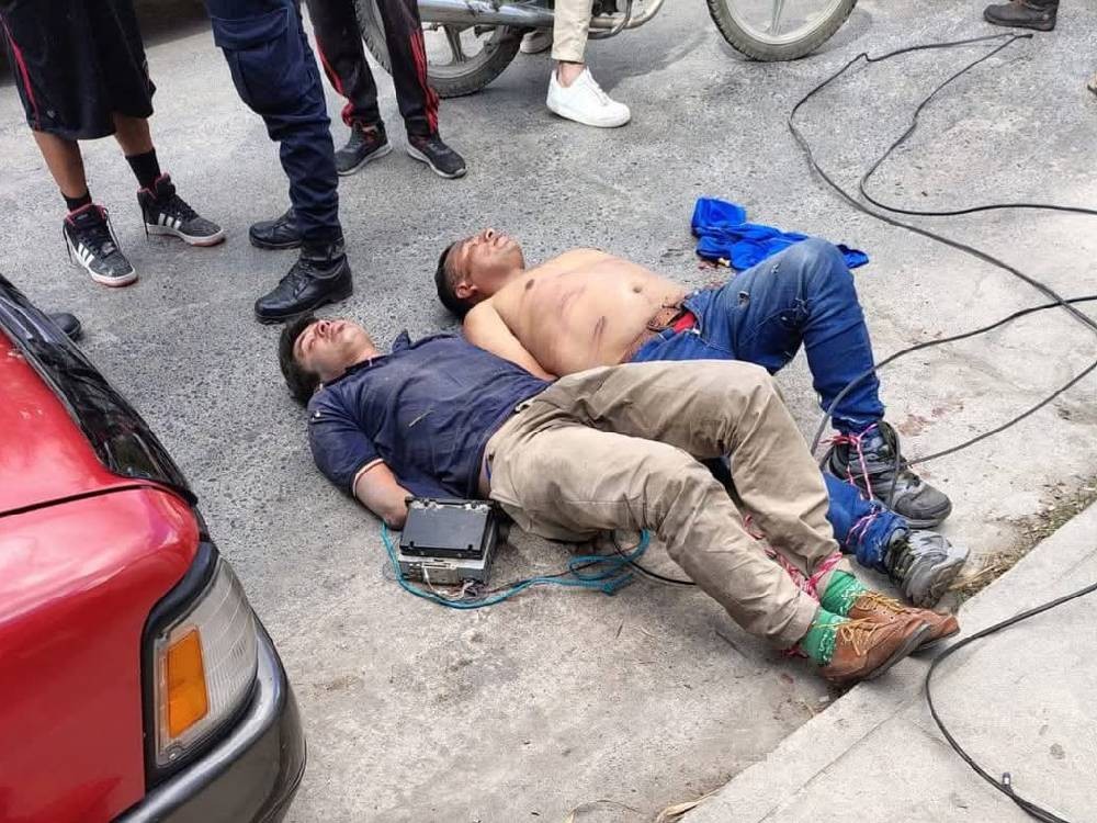 HUEHUETENANGO | Vecinos amarran a dos hombres señalados de hurtar en la zona 8