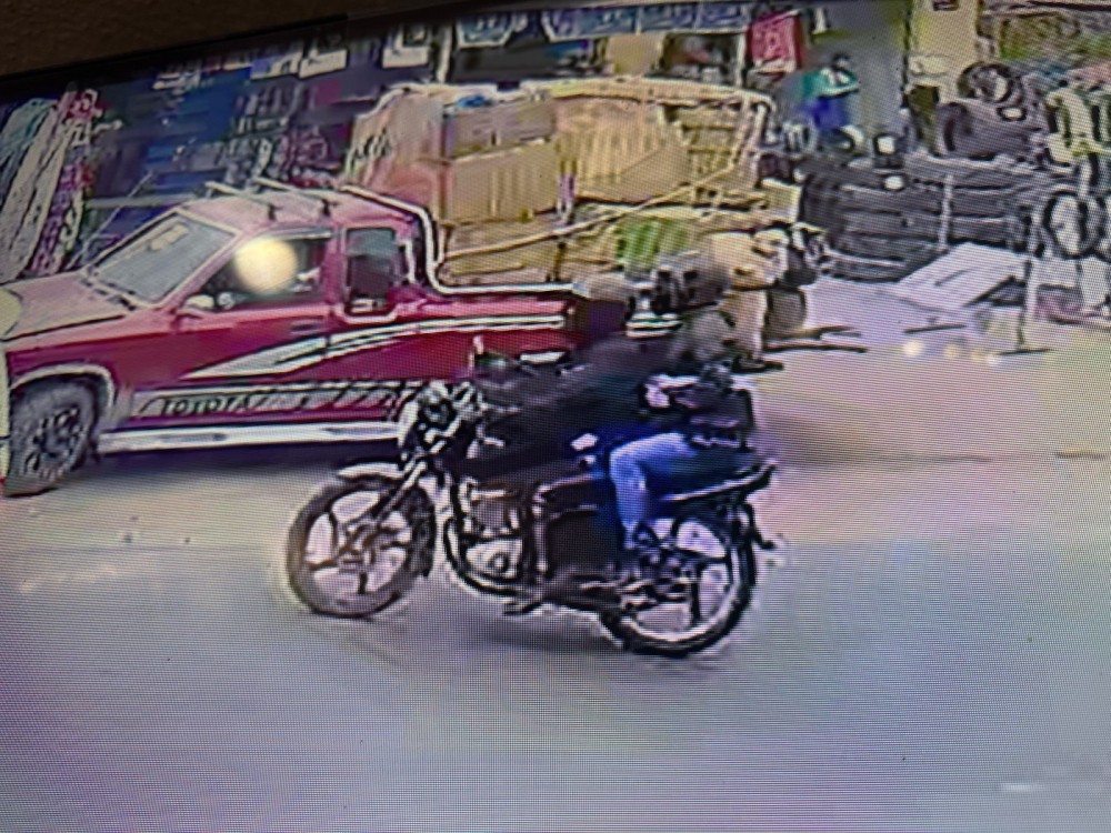 VIDEO | Huehuetenango: Buscan identificar a ladrones motorizados que asaltaron tienda 