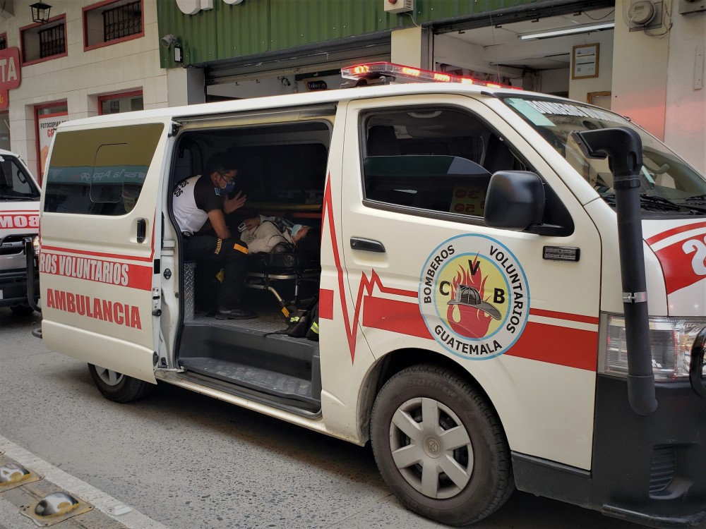 HUEHUETENANGO: siete trabajadores de un banco intoxicados por inhalar monóxido de carbono