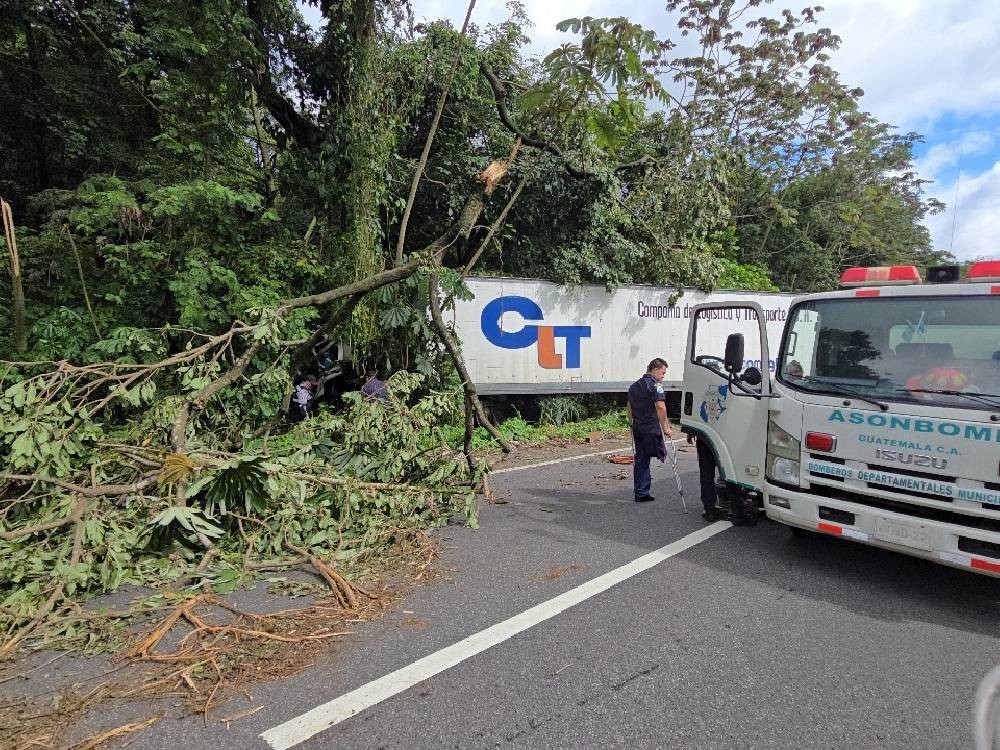 Identifican a hombre que falleció en un accidente de tránsito en la ruta CA-2