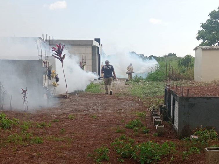 Implementan plan de nebulización contra el dengue en cementerios de la zona costera de Quetzaltenango