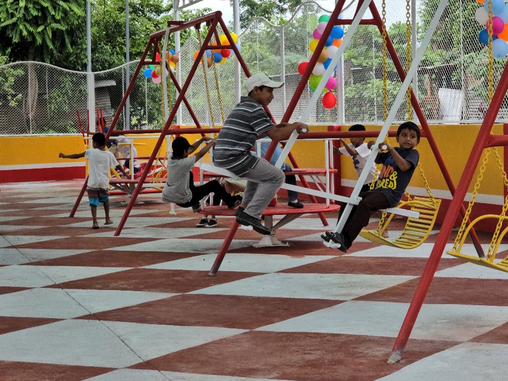 Inauguran área recreativa infantil en Cuyotenango
