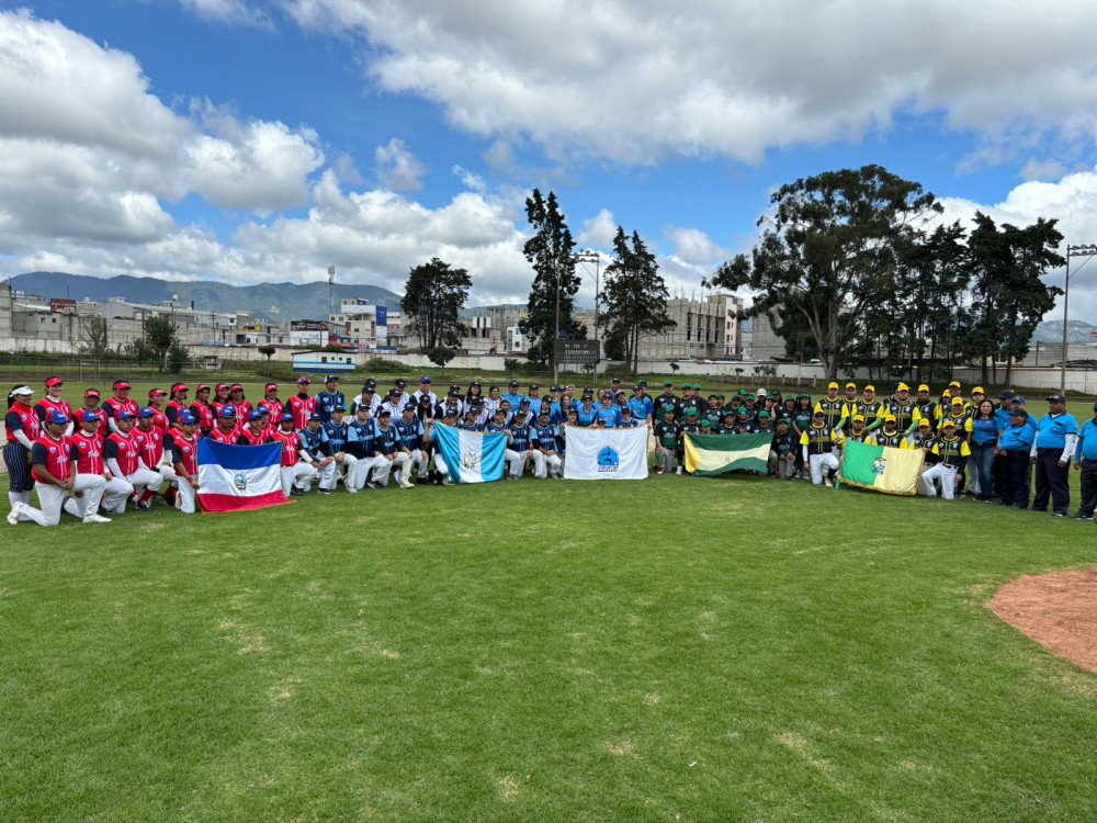 Inauguran Juegos Nacionales de Softbol en Quetzaltenango