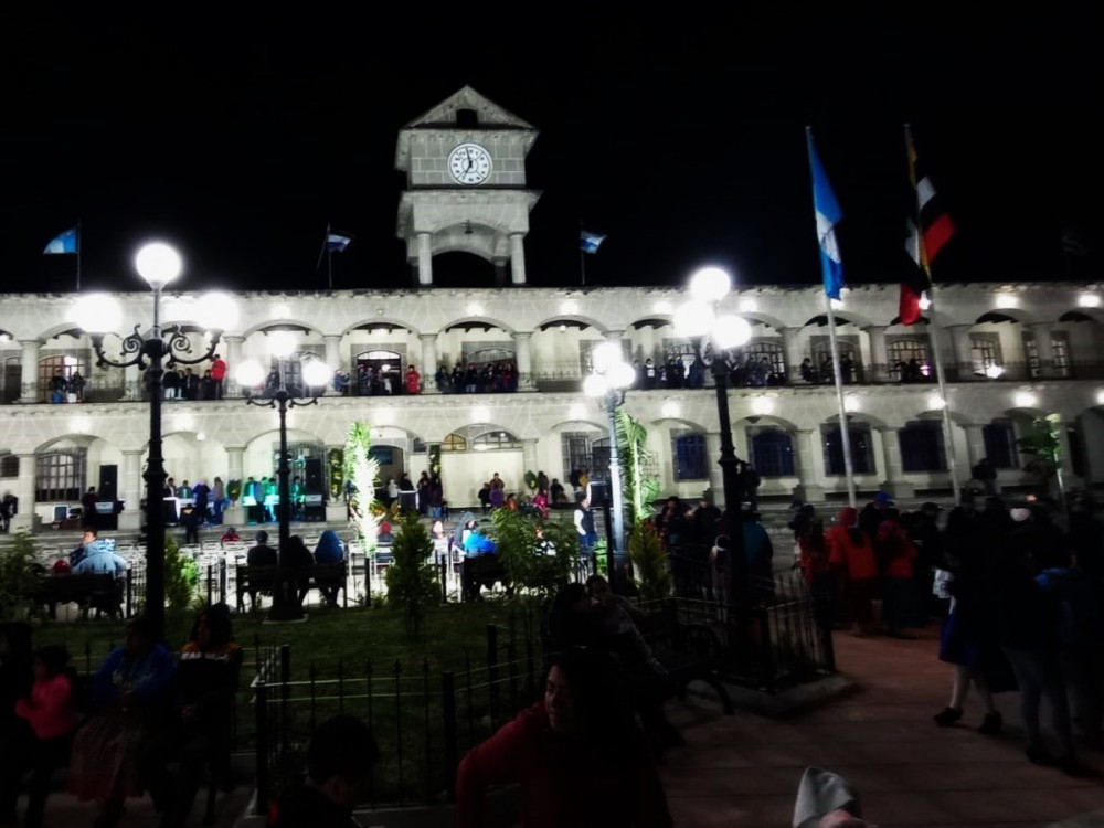 Inauguran remodelación del parque central de Olintepeque, que costó más de Q2 millones