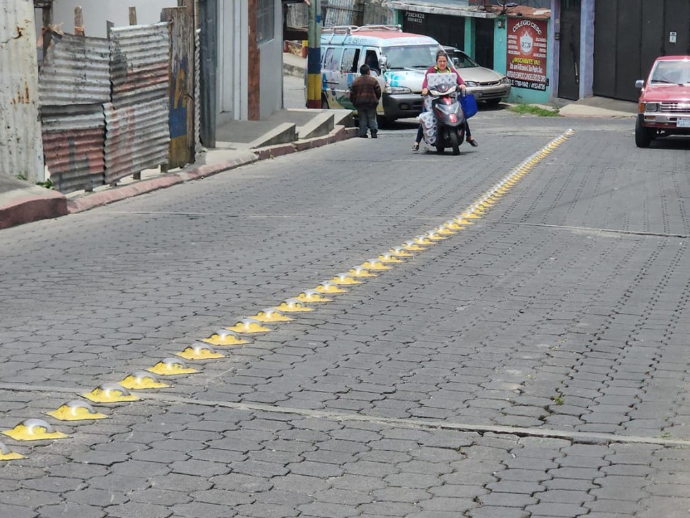 Instalación de boyas viales provoca hechos de tránsito 