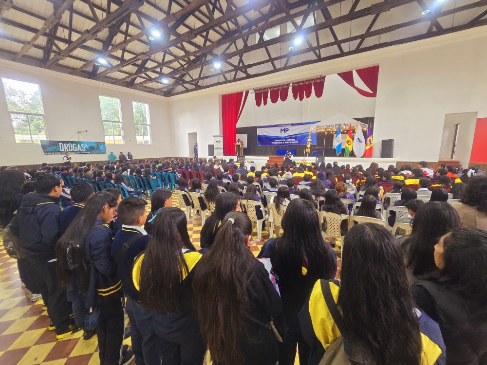 Instituciones trabajan sobre el tema "Juventud Libre de Violencia y Adicciones"