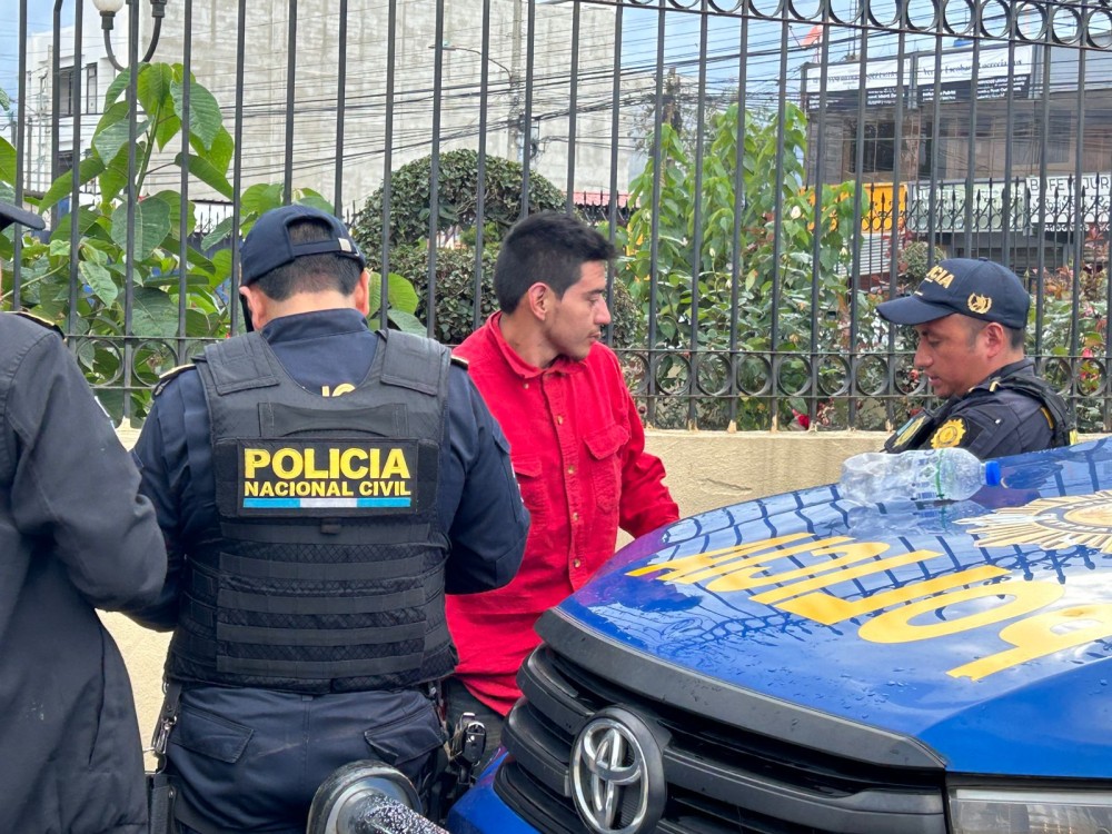 Integrante del barrio 18 es capturado cuando disparaba cerca de una escuela en Sibilia