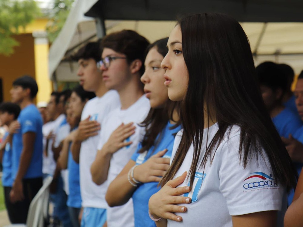 Juramentan a selección escolar de Guatemala que competirá en El Salvador 