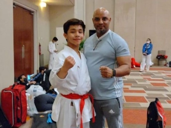 Karateca huehueteco gana medalla de Bronce a nivel mundial