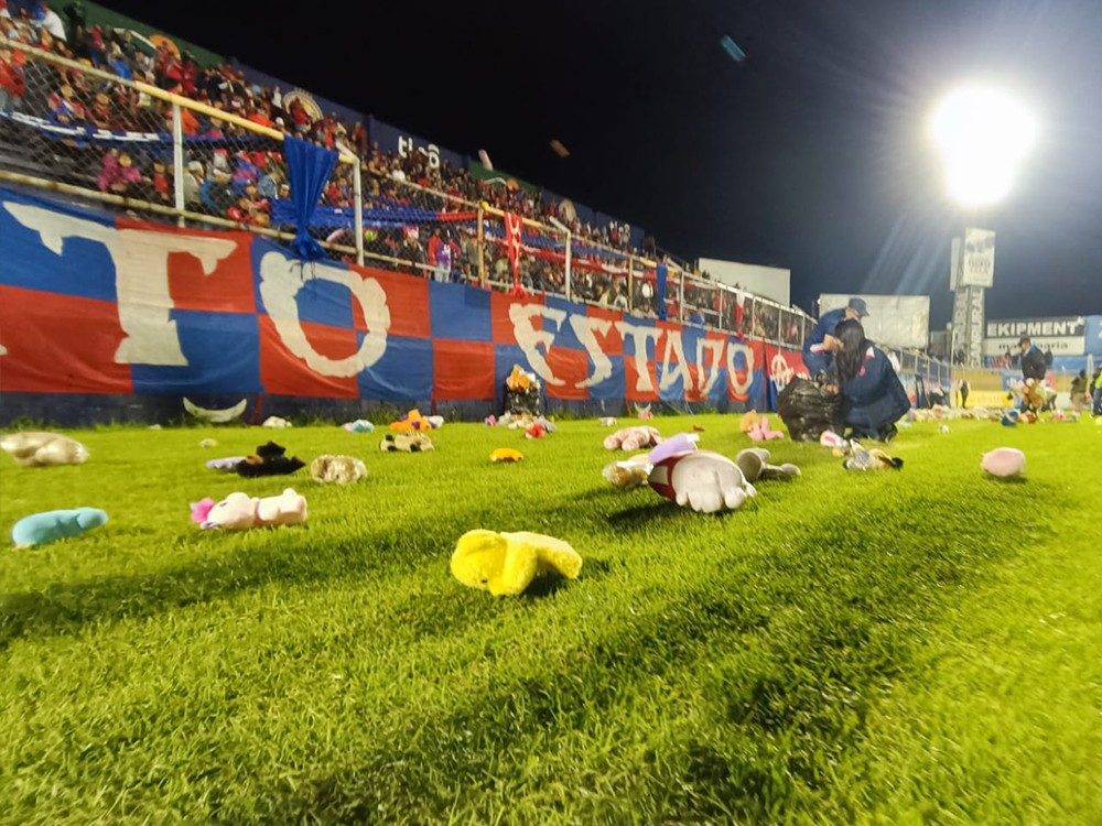 Rotaract de Quetzaltenango busca superar los mil peluches en su "lluvia de peluches" este sábado