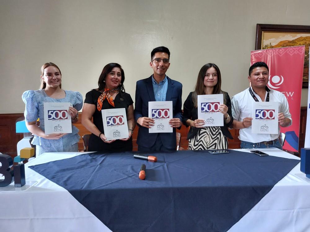 Lanzan revista que recuerda 10 grandes momentos de la historia de Quetzaltenango 