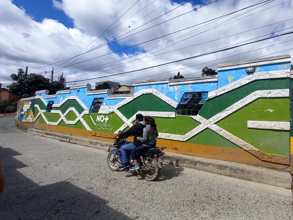 Limpian puente Las Ventanas en Chiantla