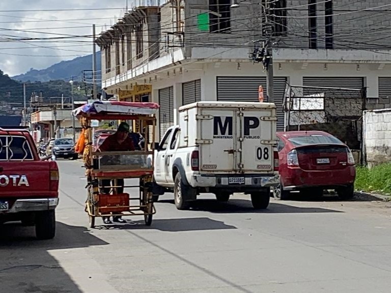 Ministerio Público allana 3 viviendas en Xela para investigar ataque armado