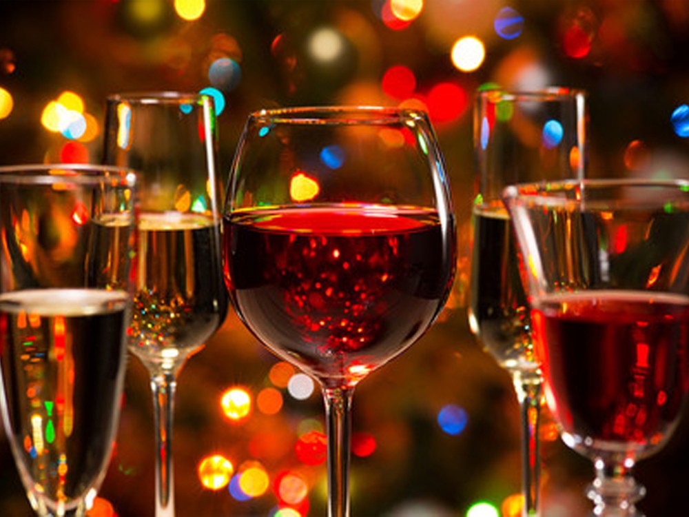 Salud advierte sobre los riesgos del consumo excesivo de alcohol durante las festividades de fin de año