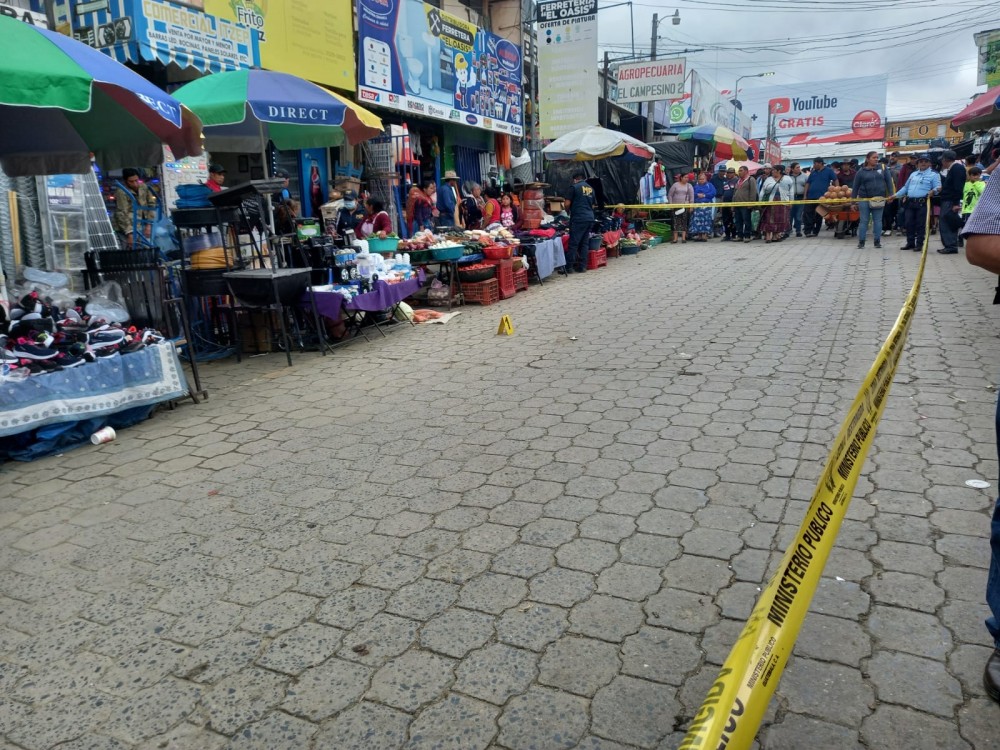 Mujer muere atropellada por un bus extraurbano en Huehuetenango