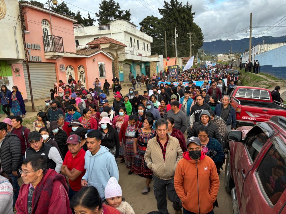 Multitudinaria marcha en Cantel en rechazo a templo dedicado a la Santa Muerte 