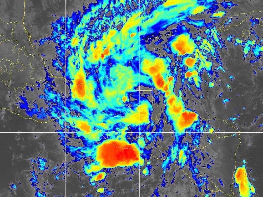 Nadine se degrada a depresión tropical