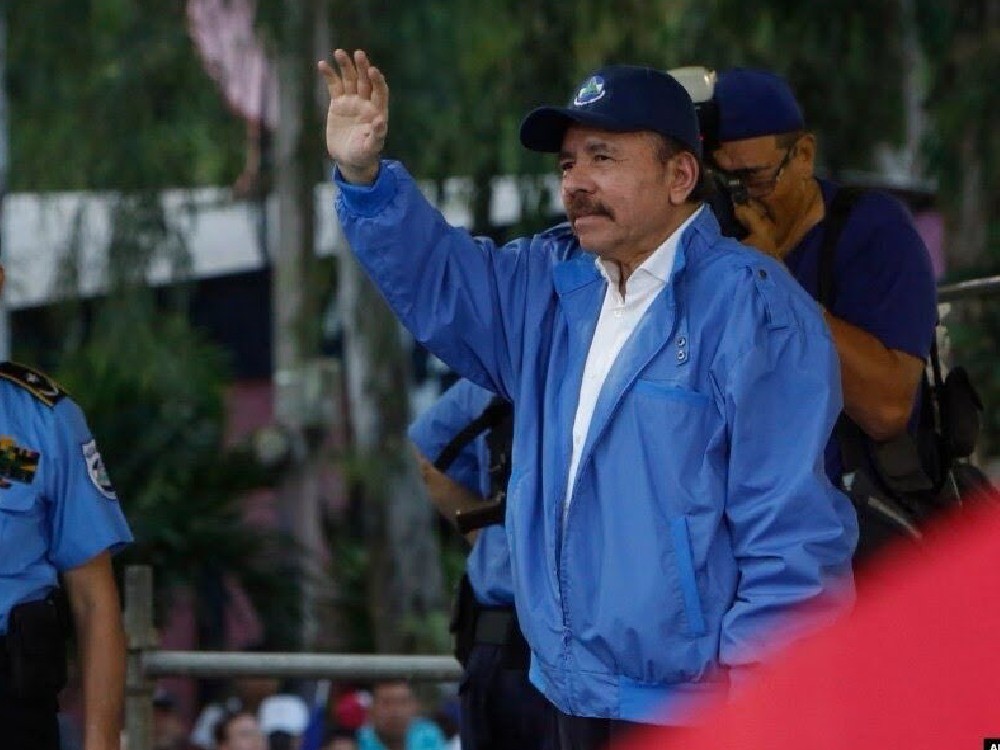 Nicaragua: Gobierno de Ortega destierra a siete sacerdotes y los envía a Roma