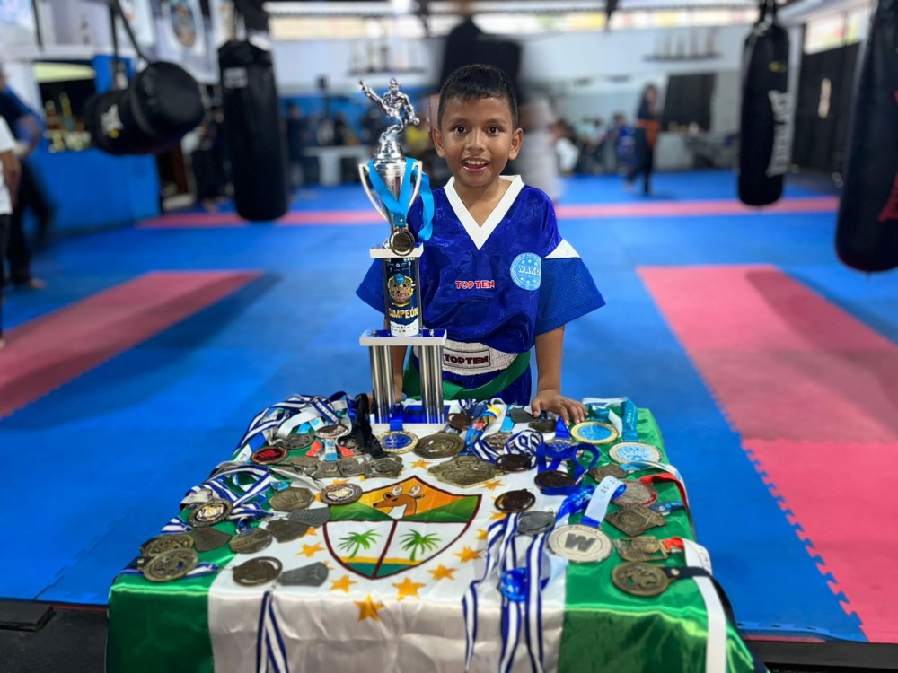 Niño mazateco gana Campeonato Internacional de Kickboxing 